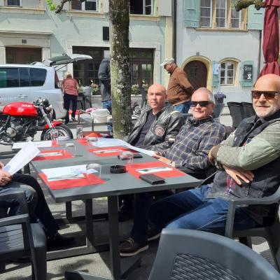 Mittagessen In Le Landeron 5