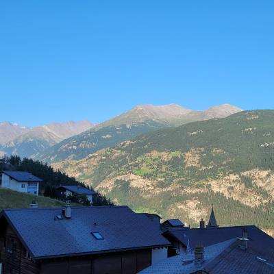 Wallis Tour5