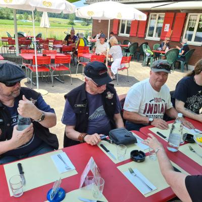 Mittagessen Bei Der Flying Ranch 3